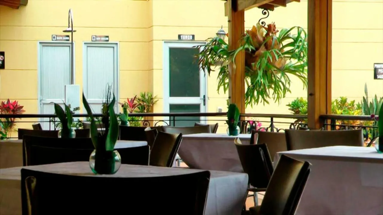 ****  Hotel Portales Del Campestre Medellín Colombia